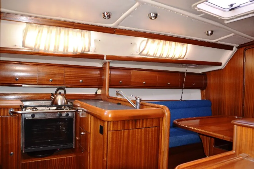 Bavaria Cruiser 36