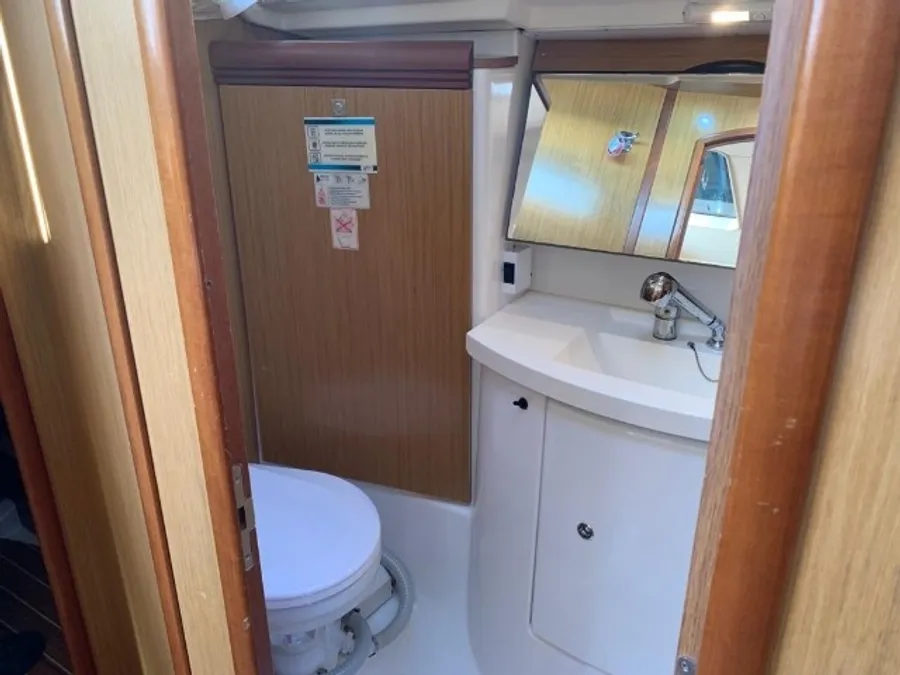 Jeanneau Sun Odyssey 42 i