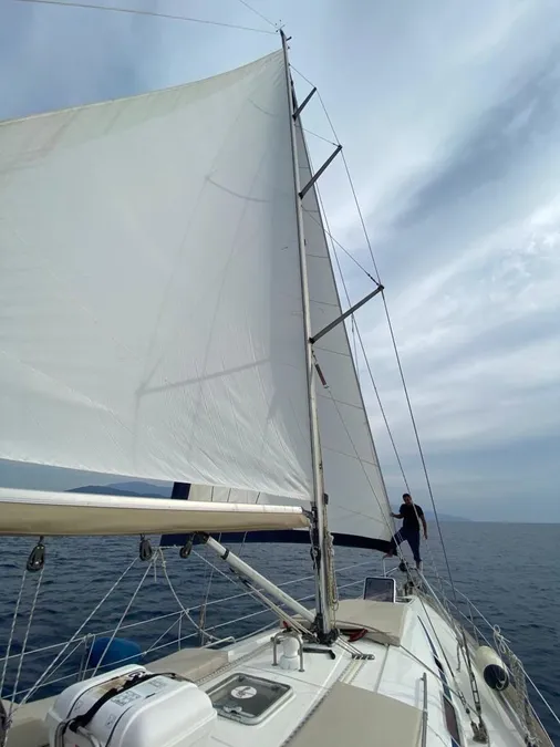 Bavaria 44