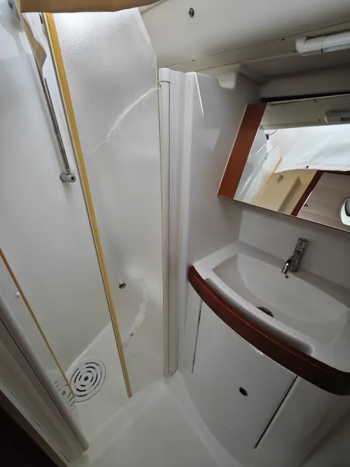 Beneteau Oceanis 40