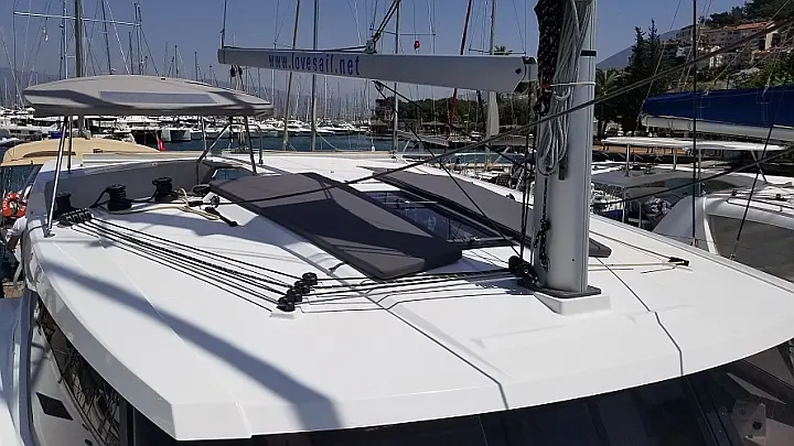 Fountaine Pajot Lucia 40