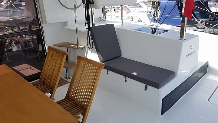 Fountaine Pajot Lucia 40