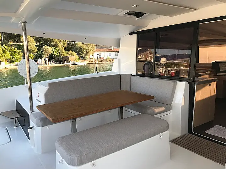 Fountaine Pajot Astrea 42