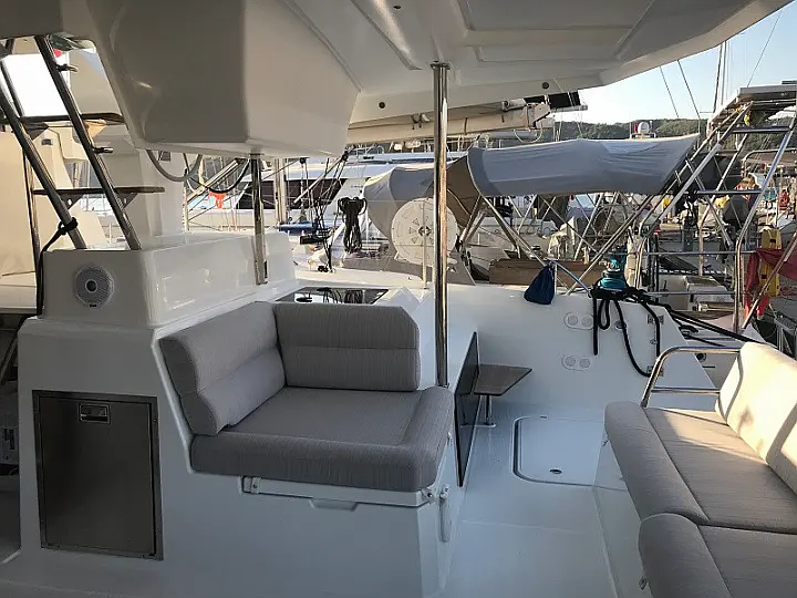 Fountaine Pajot Astrea 42