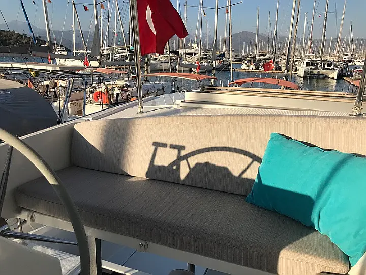 Fountaine Pajot Astrea 42