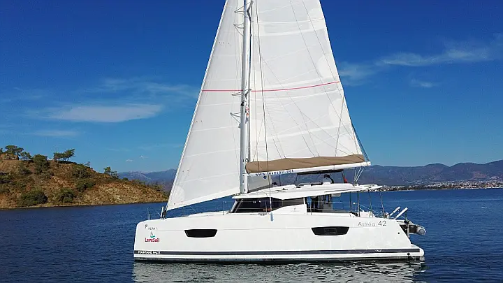 Fountaine Pajot Astrea 42