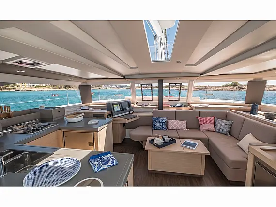 Fountaine Pajot Astrea 42