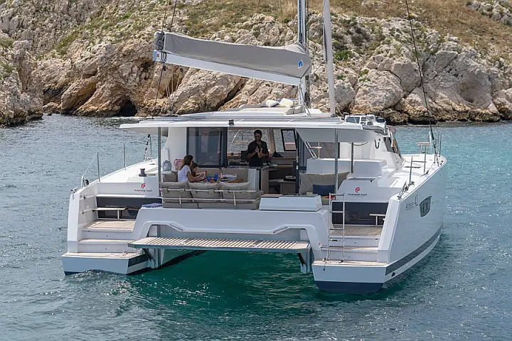 Fountaine Pajot Astrea 42