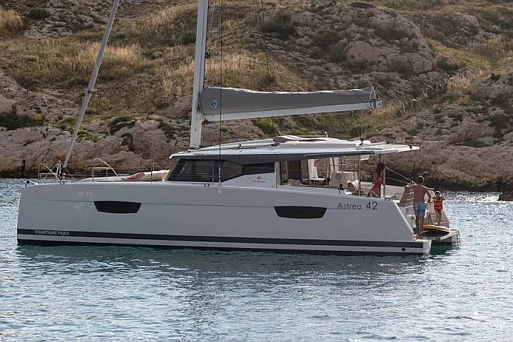 Fountaine Pajot Astrea 42