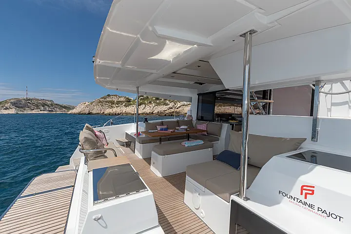 Fountaine Pajot Astrea 42