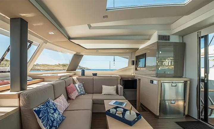 Fountaine Pajot Astrea 42