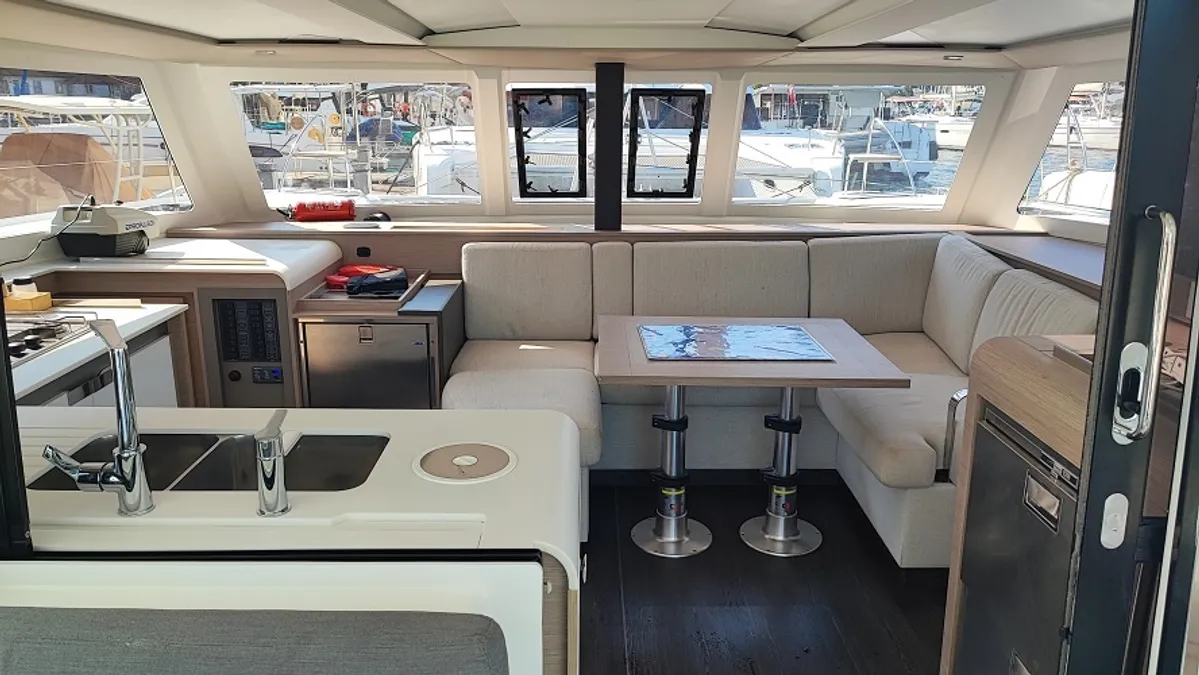 Fountaine Pajot Isla 40