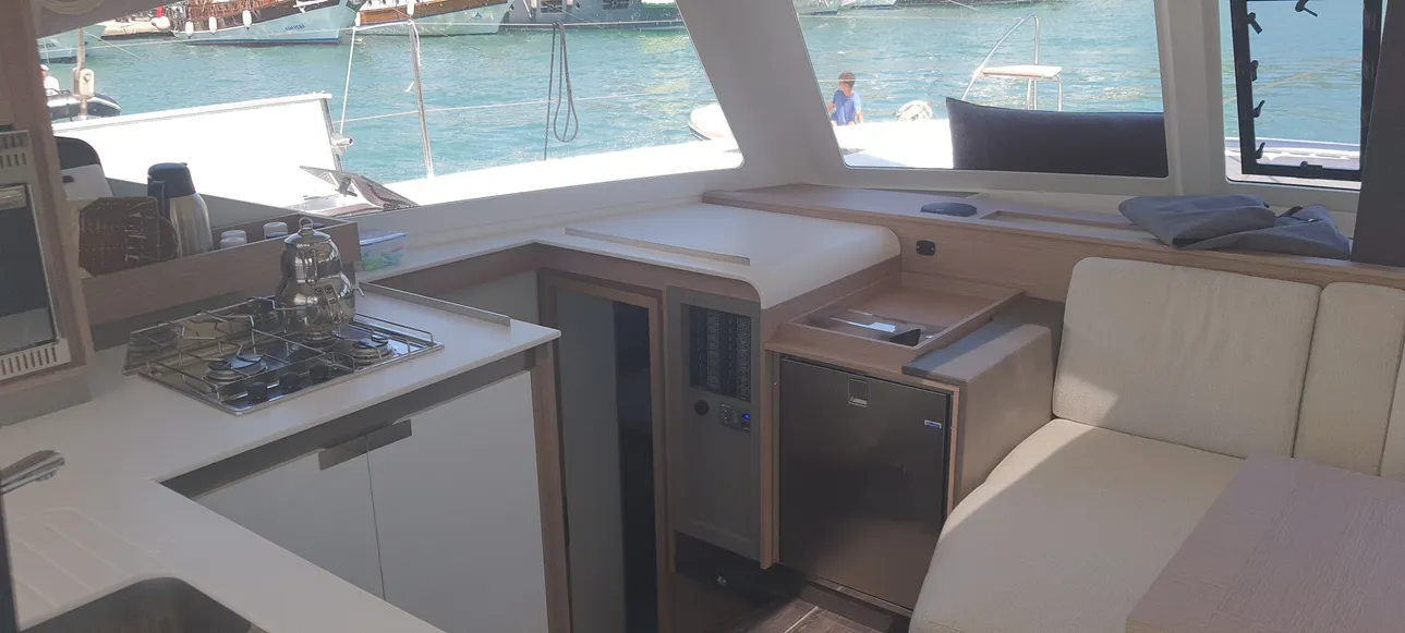 Fountaine Pajot Isla 40