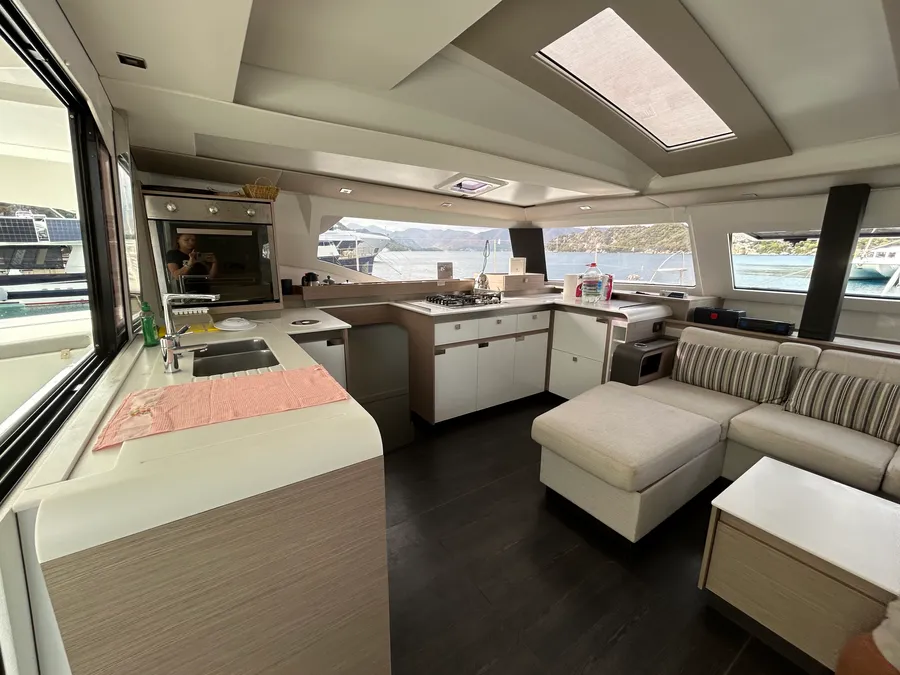 Fountaine Pajot Elba 45