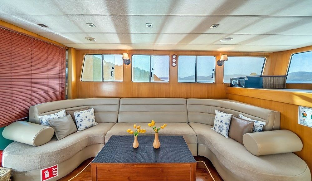 Babosch Motor Yacht,