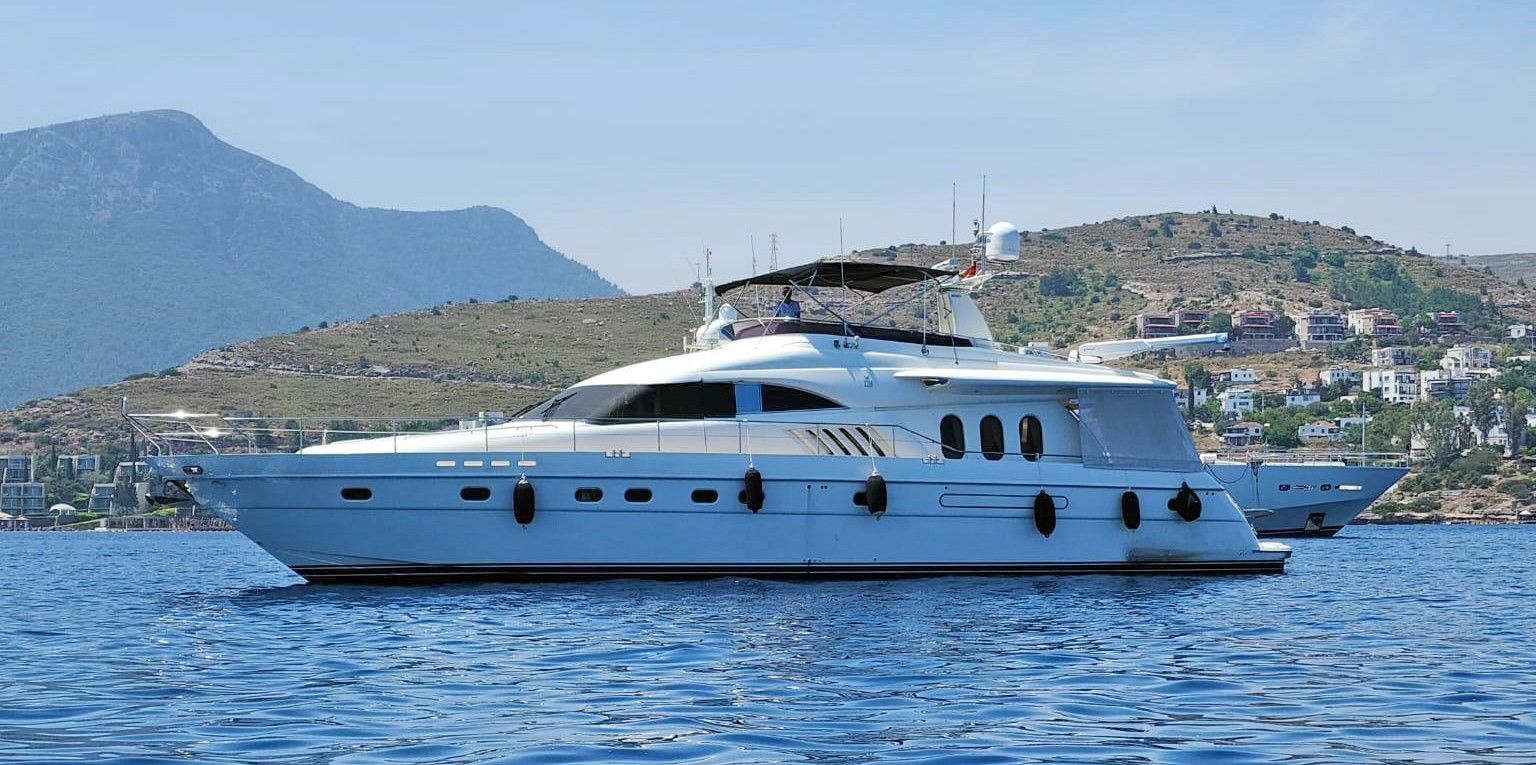 The Pearl Motor Yacht,