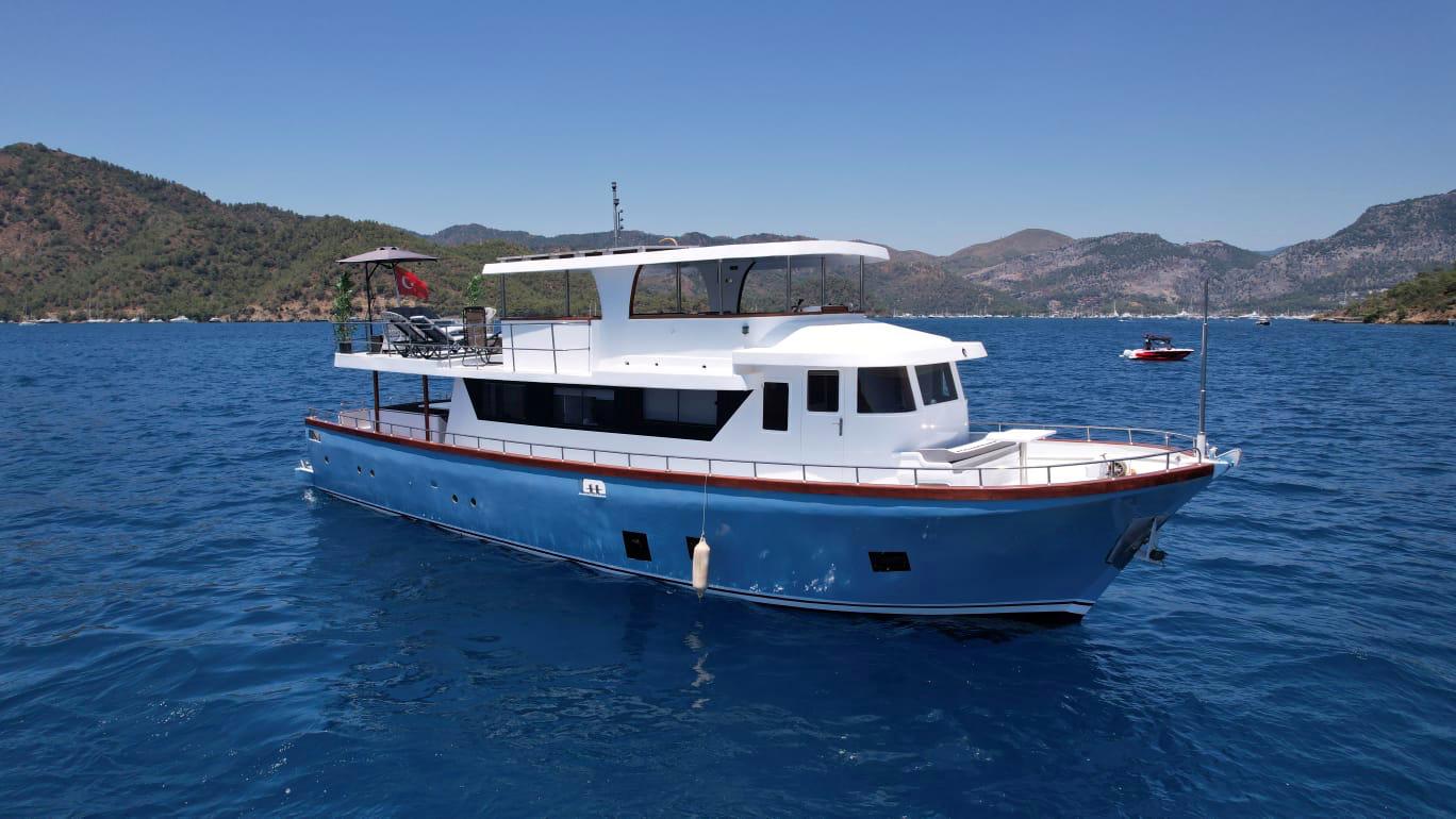 Berke – Trawler